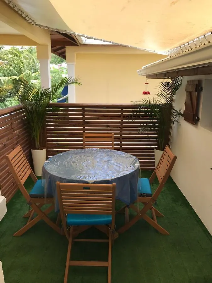 Les Creolines Aparthotel Sainte-Luce
